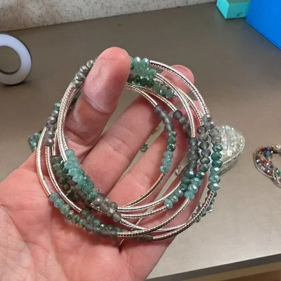 Set of 9 Bracelets including Brighton and Vintage. & cute Heart Embelished Box - Picture 6 of 15